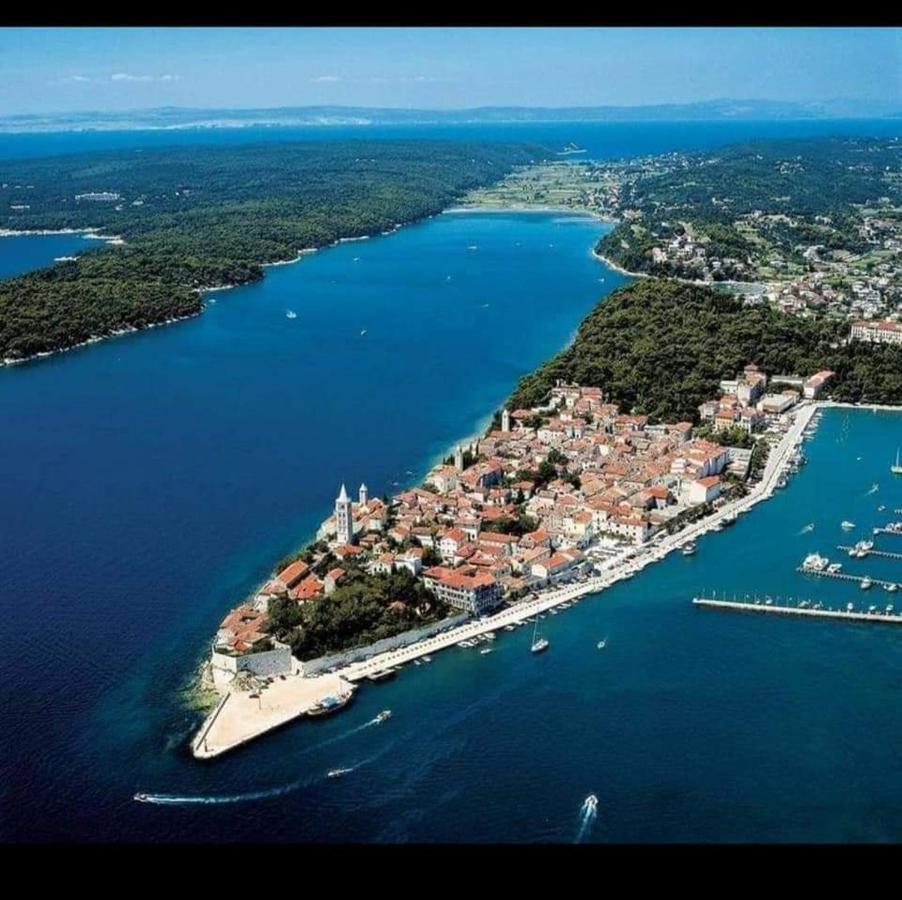 Apartman Belisima Deluxe Supetarska Draga Luaran gambar